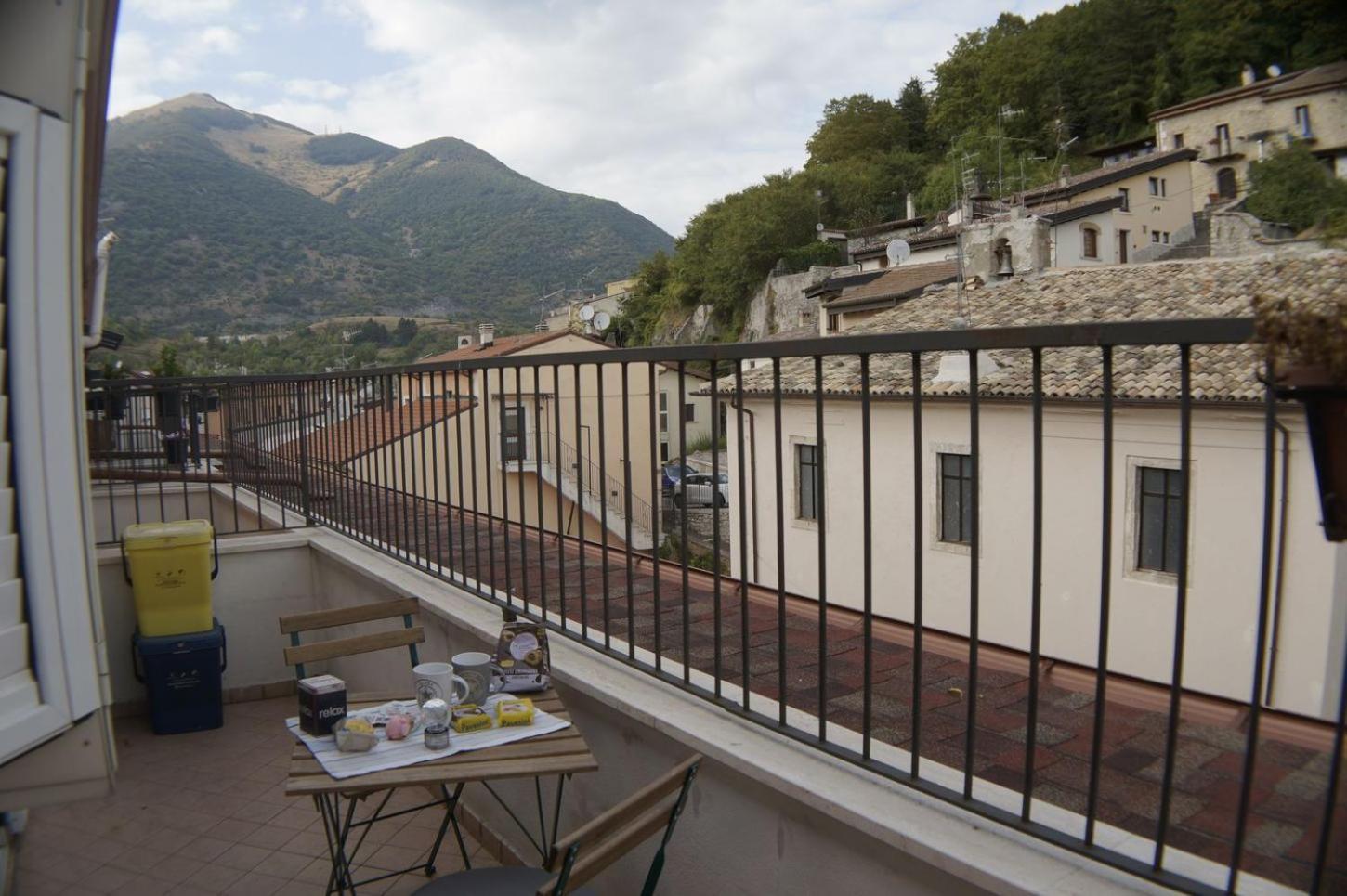 Casa Vacanze Donna Lucia Castel Di Sangro Eksteriør billede