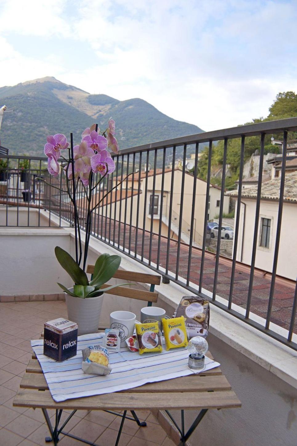 Casa Vacanze Donna Lucia Castel Di Sangro Eksteriør billede